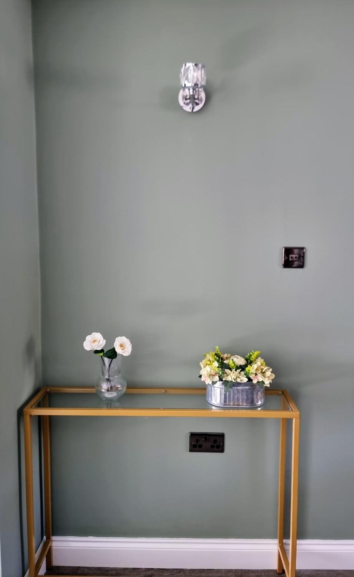 Holiday home 2 Bedroom Cosy House In London Tooting By Zaftastiz